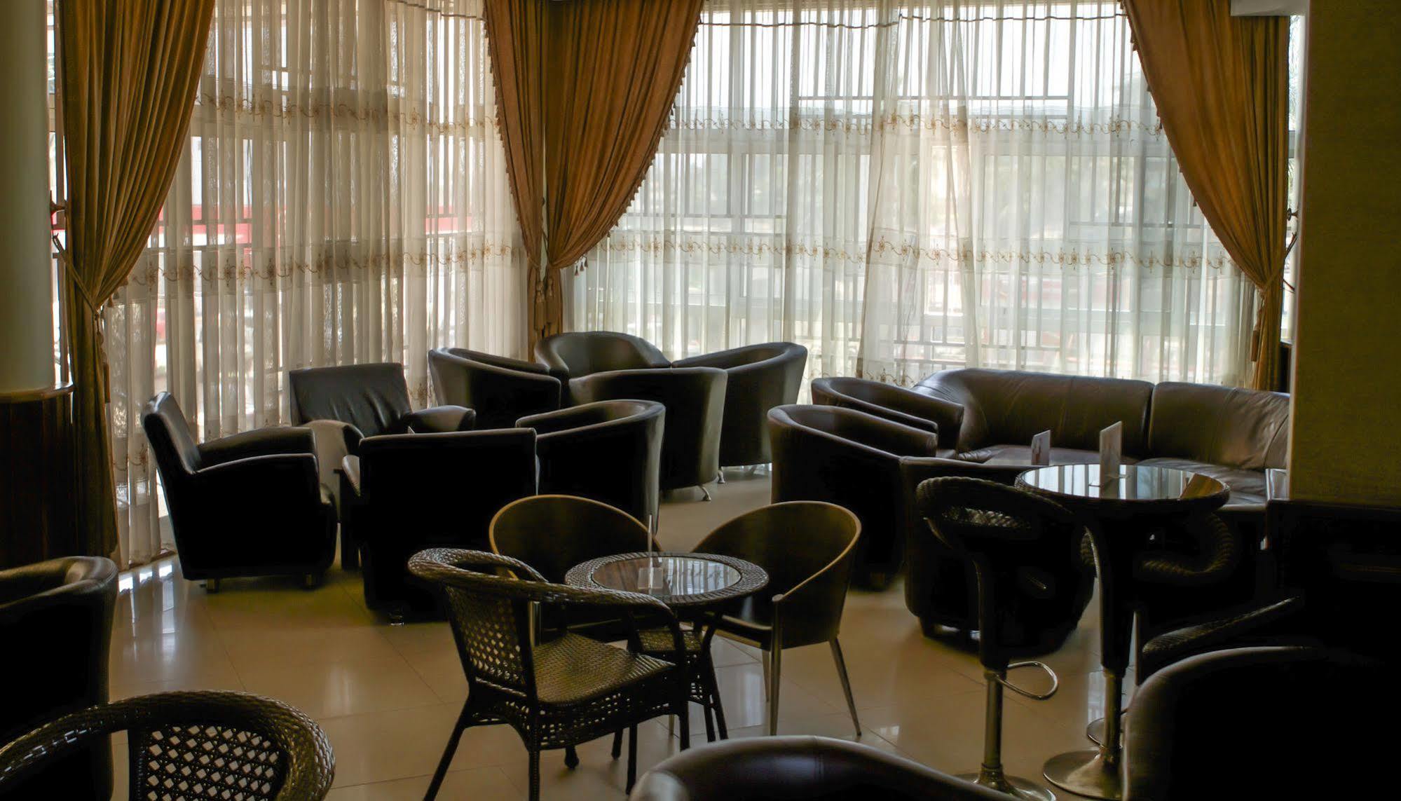 Hotel Sojovalo كامبالا المظهر الخارجي الصورة